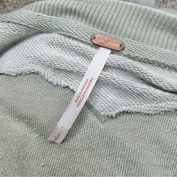 Free People Daisy Sweatshirt Washed Army Green Small S Oversized Heart OB1899422 - Picture 6 of 12